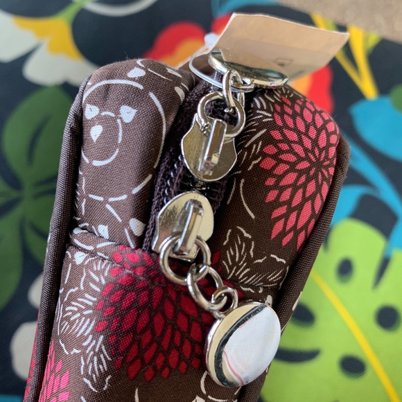 NWT Suburban Silk Cosmetic Bag - Picture 7 of 7